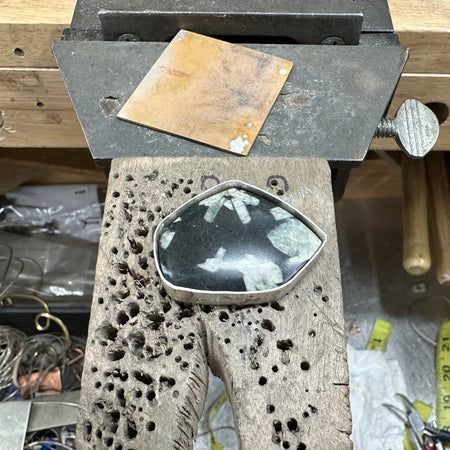 video tutorial on how to make a bracelet