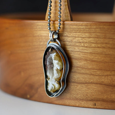 agate slice pendant