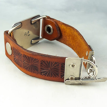leather bracelet with agate stone
