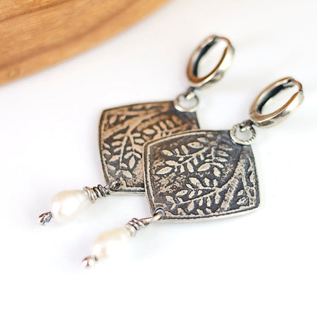 sterling silver dangle earrings with pearls
