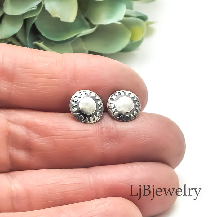 small silver sun stud earrings