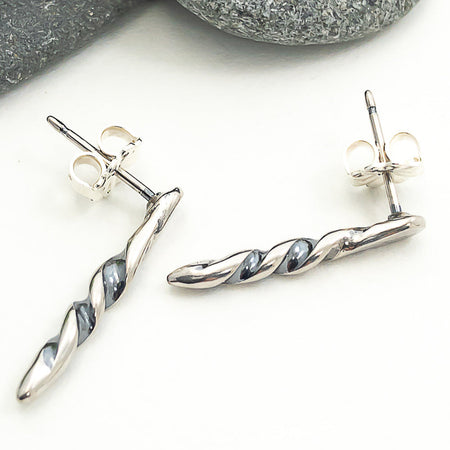 small silver stud earrings