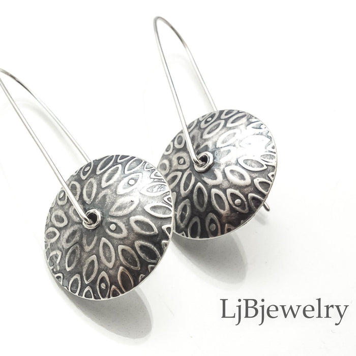 textured dangle earrings