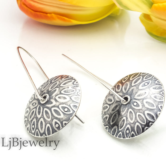 textured dangle earrings