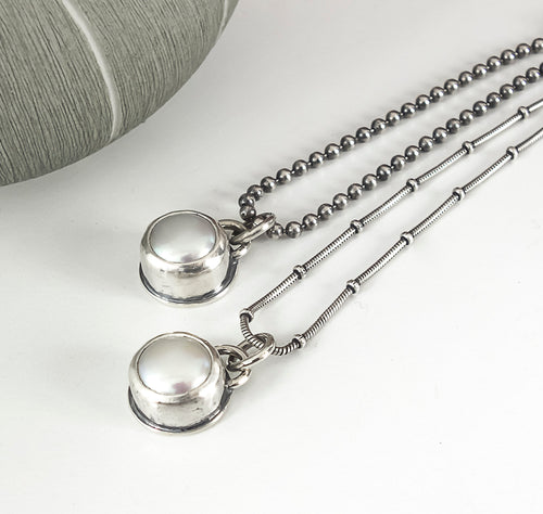 silver pearl necklaces