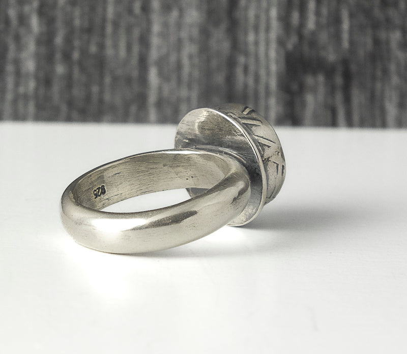 Silver pearl ring