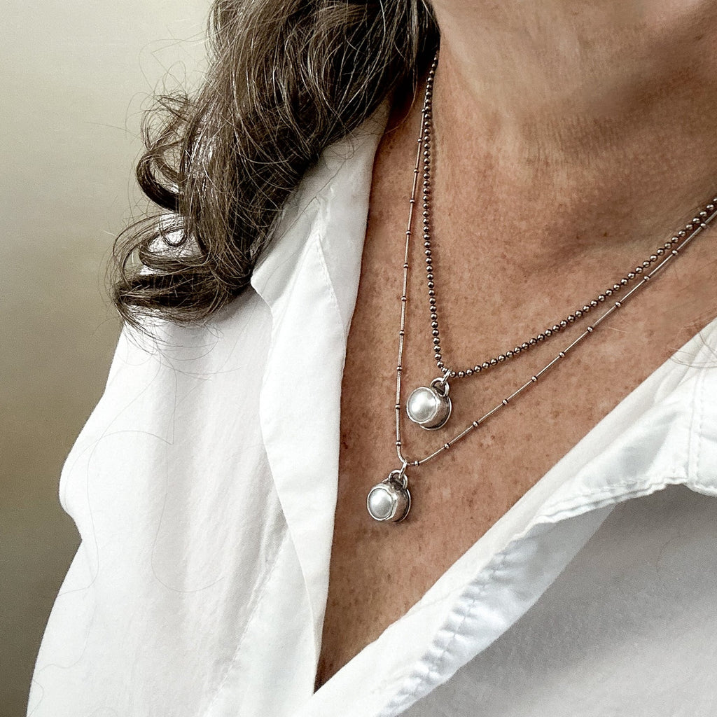 JUDY AND PAUL☆silver925 ellui simple minimal pearl necklace Silver Pearl Necklace, Simple Pearl Necklace, Silver & Pearl