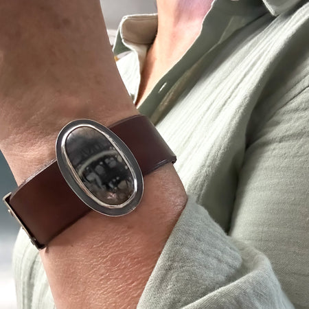 leather bracelet with picasso stone
