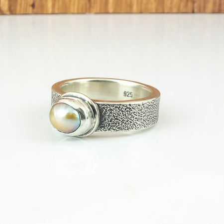 sterling silver pearl ring