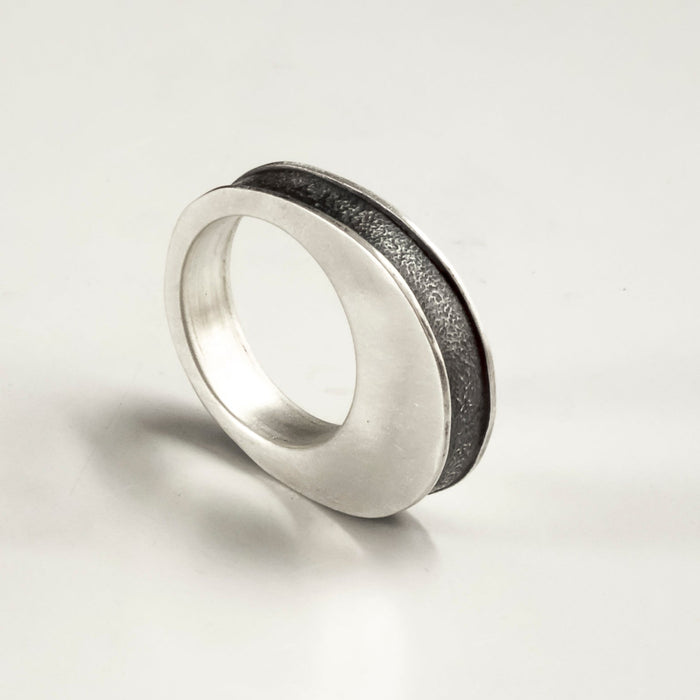 hollow form ring