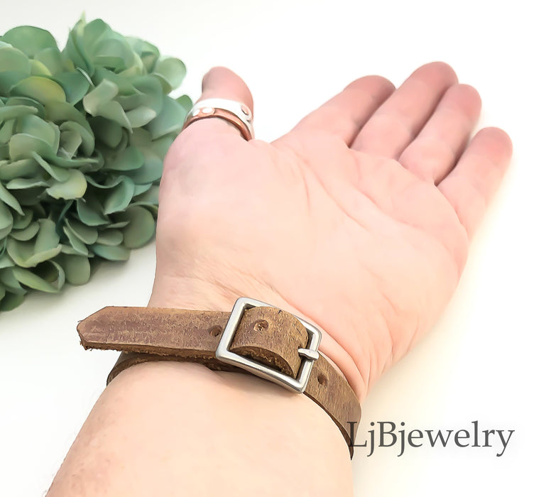 leather wristband with jasper stone