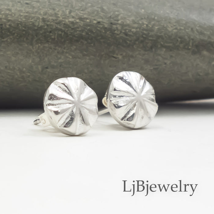silver stud earrings without patina