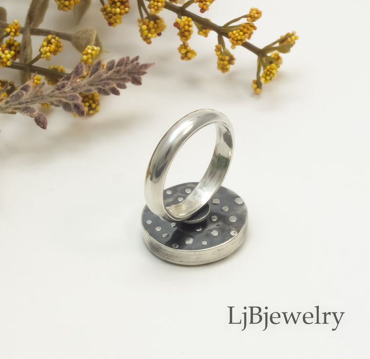 silver hollow form ring