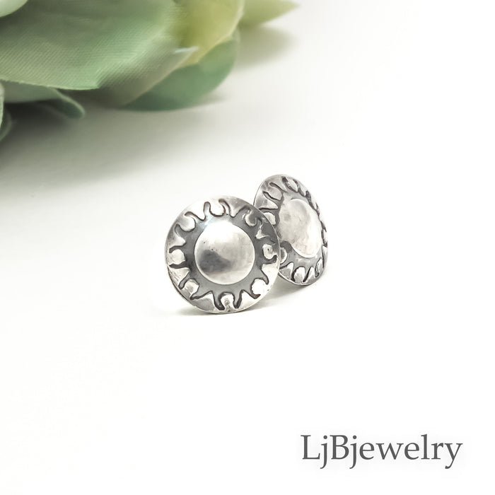 small silver sun stud earrings